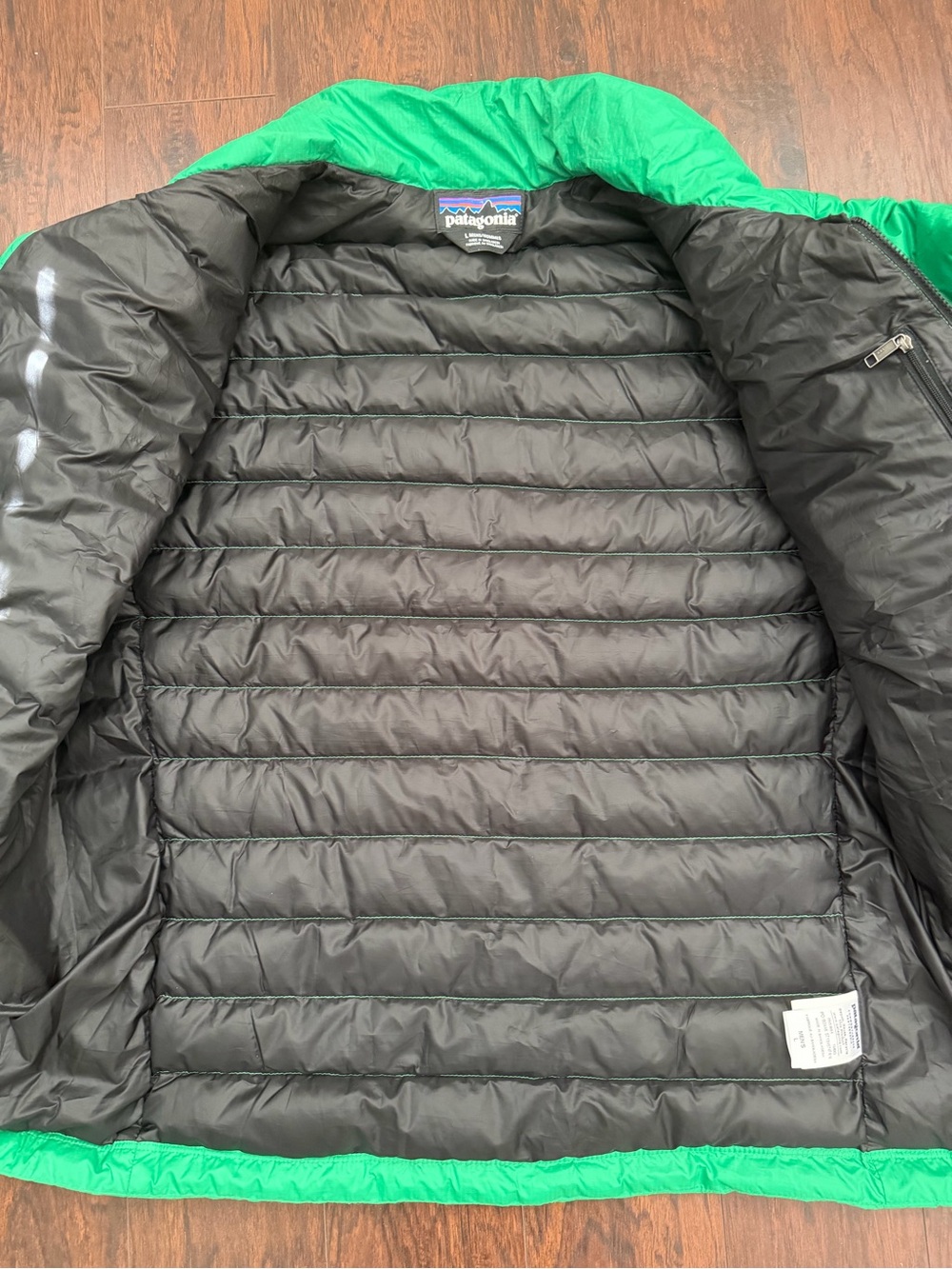 Patagonia Men’s Down Sweater Jacket- GREEN - Picture 6 of 8
